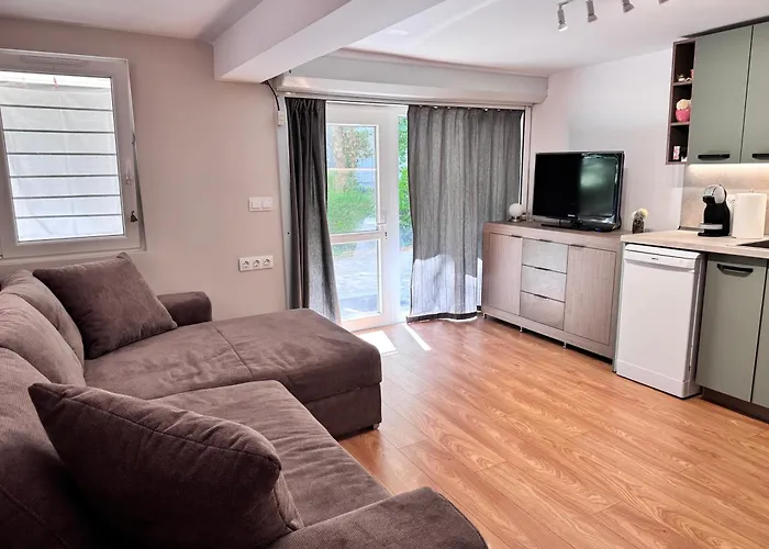 Briz Гостьовий будинок 4*